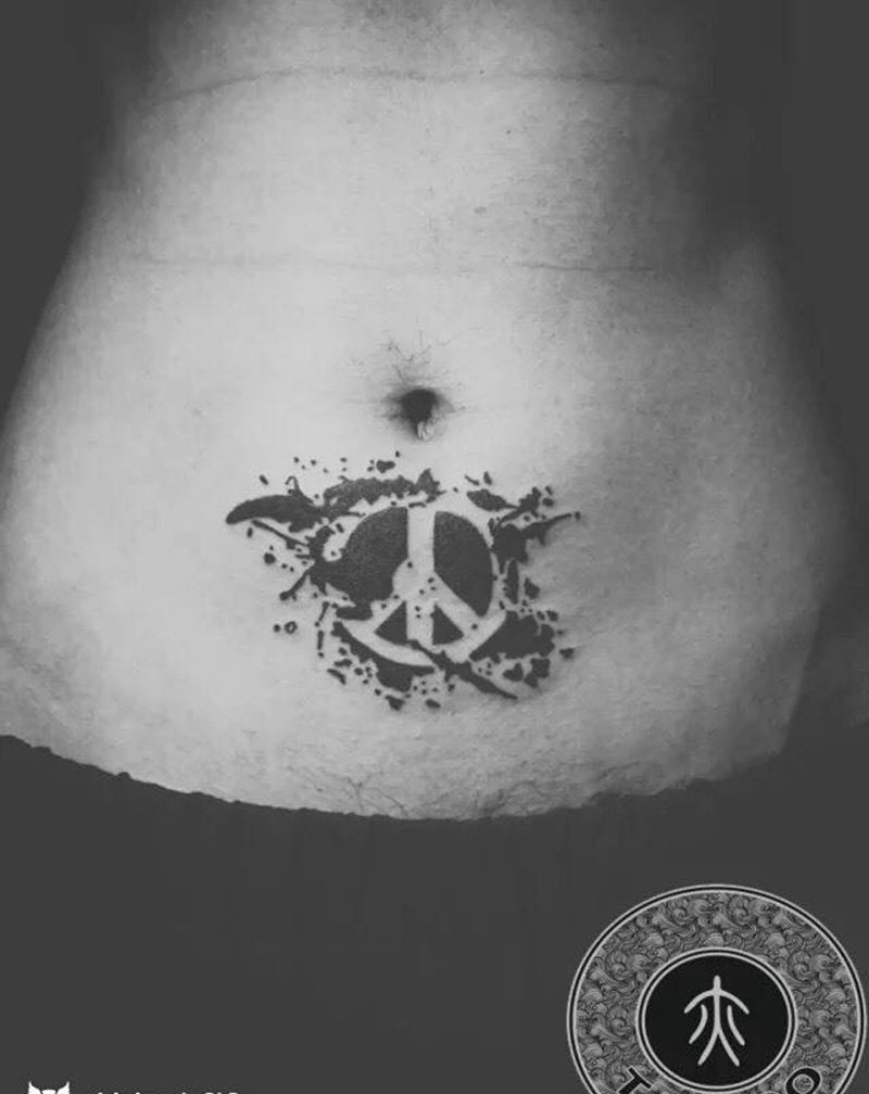 反战CND纹身图片_腹部欧美泼墨纹身图案