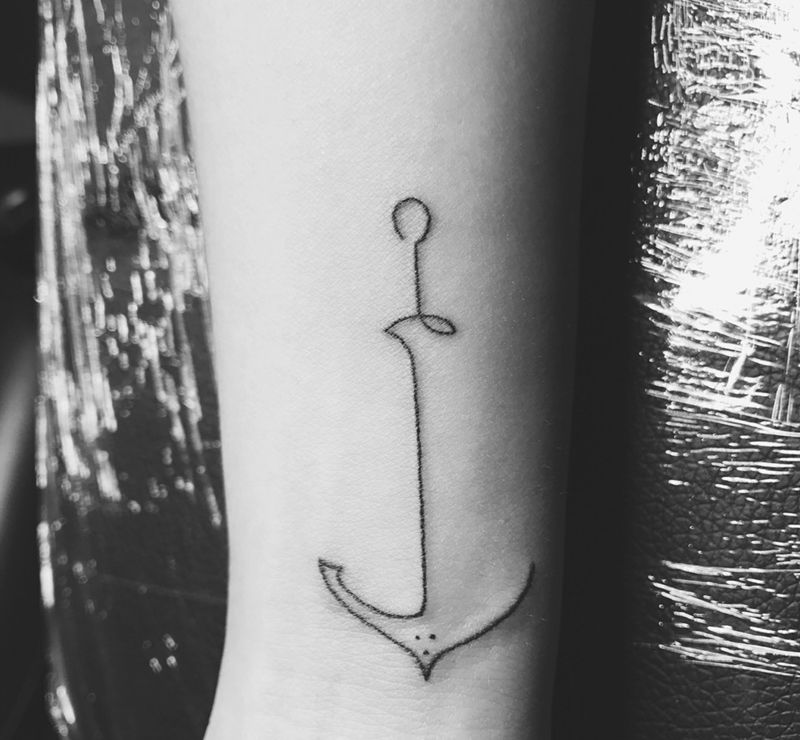 简单船锚纹身图片