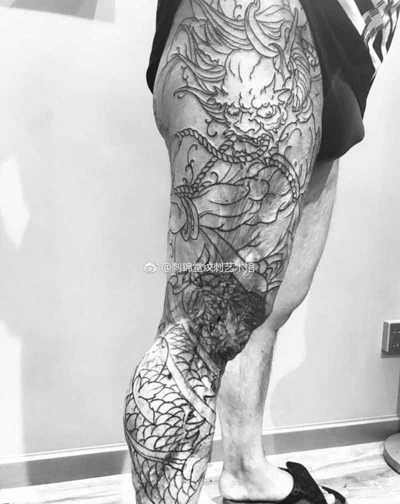 2018.3.28 花腿线条进度中（未完成）纹身图片