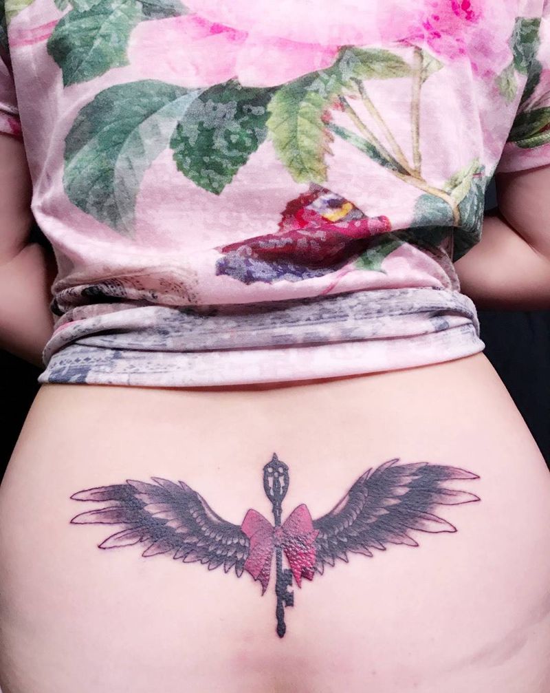 #今日作品更新#腰部翅膀（麻药效果）纹身图片