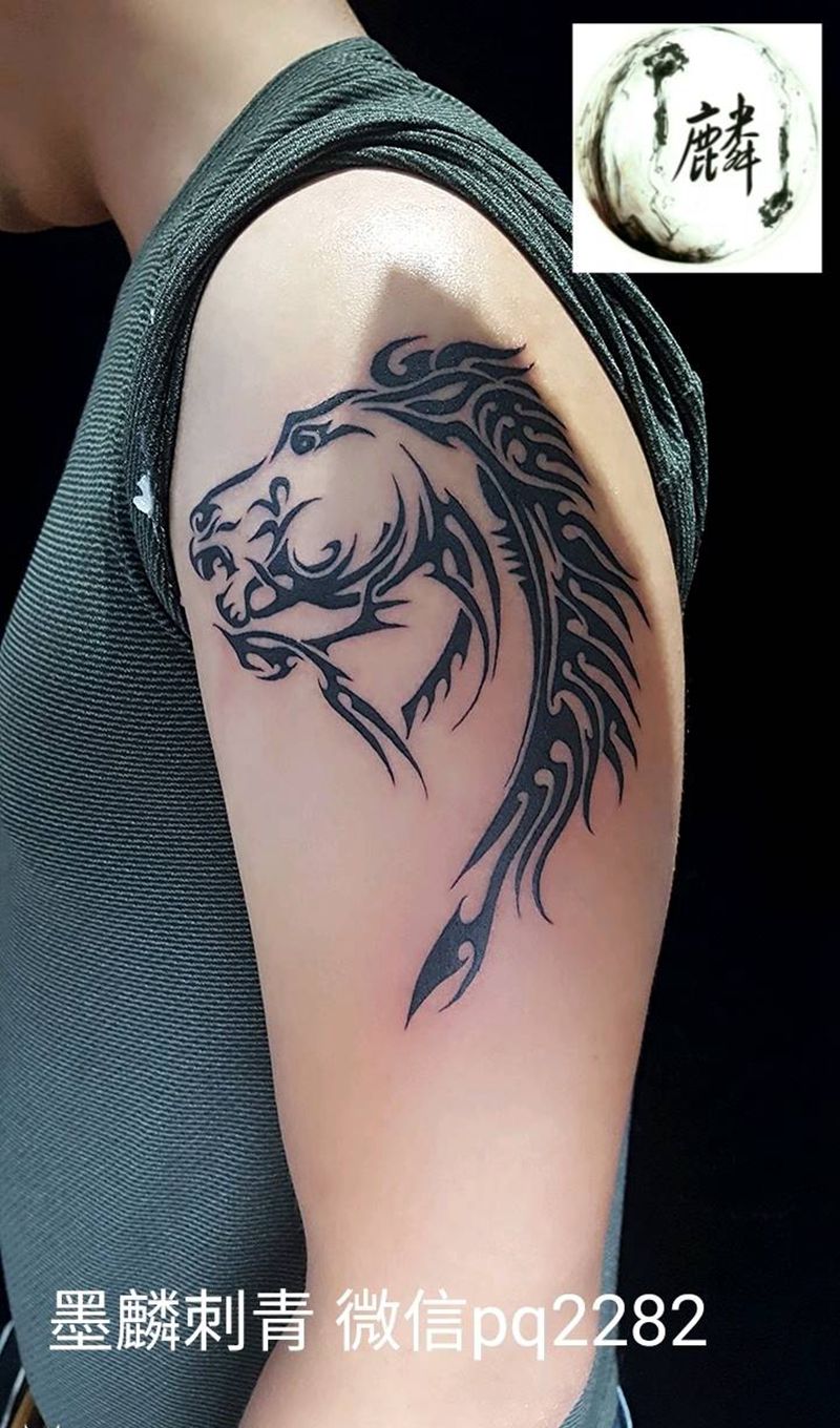 战马图腾纹身图片