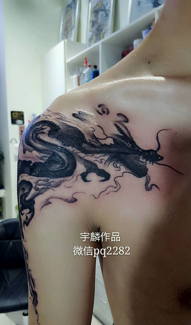 水墨龙纹身图片