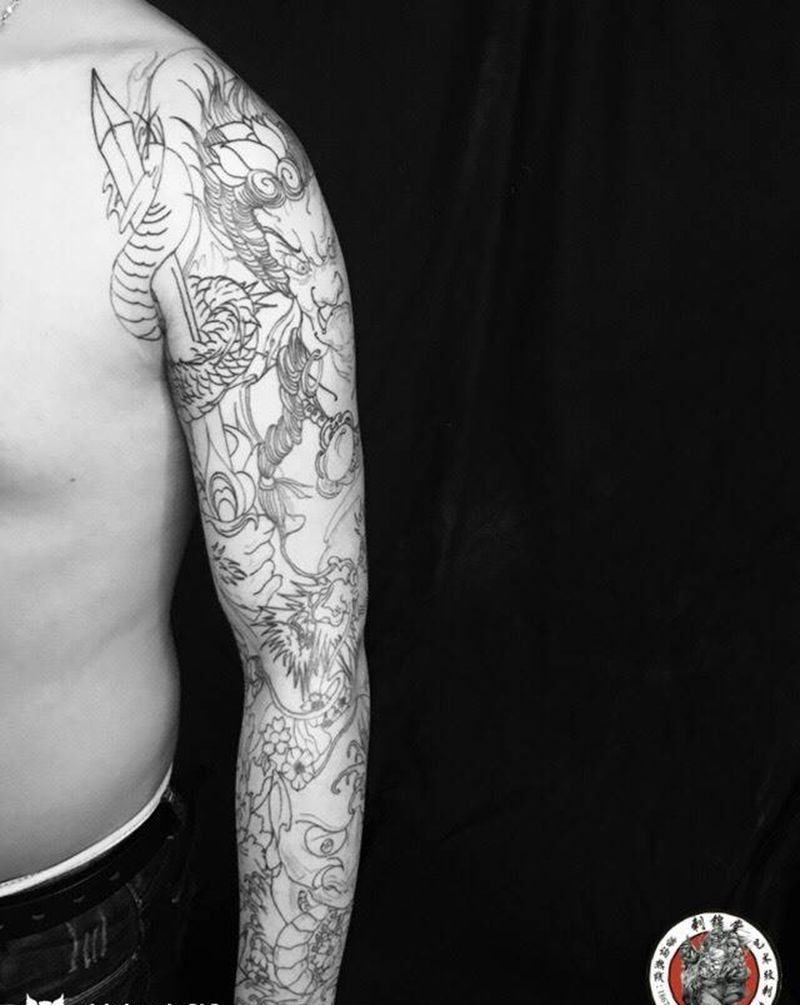 今日作品#花臂线条完成#分3次完成#帅哥 最后两次使用了麻膏#纹身图片