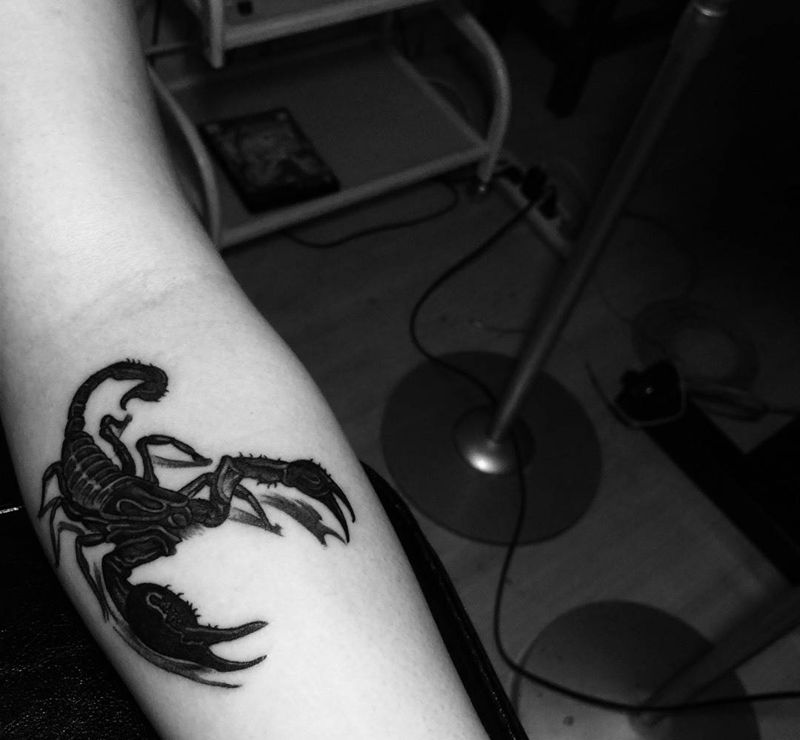 今日刺青欣赏：3d蝎子纹身图片