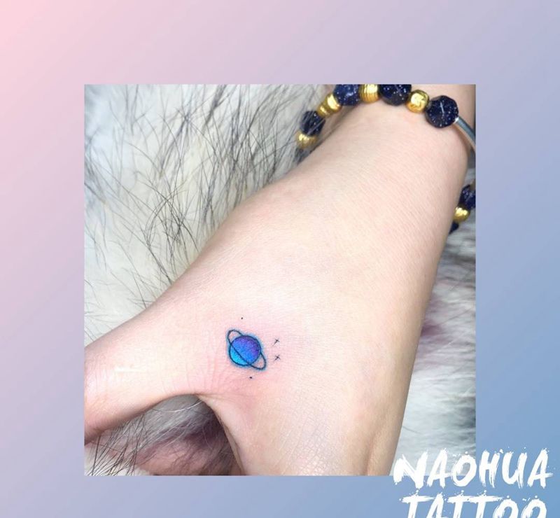 遮盖小星球纹身图片