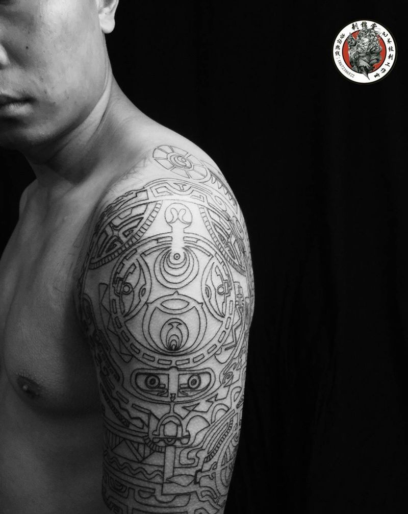 武汉刺锦堂纹身#今日作品更新#继强森图腾后又一大图腾即将诞生（未完成）纹身图片