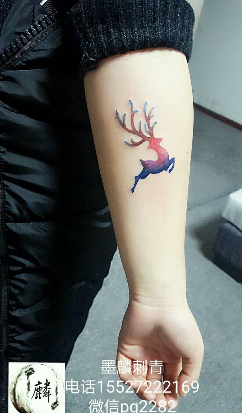 小鹿纹身图片