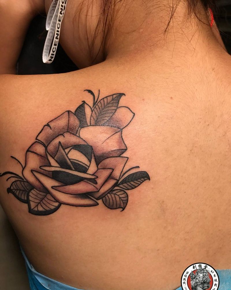 刺锦堂纹身#今日作品更新#old school 花纹身图片