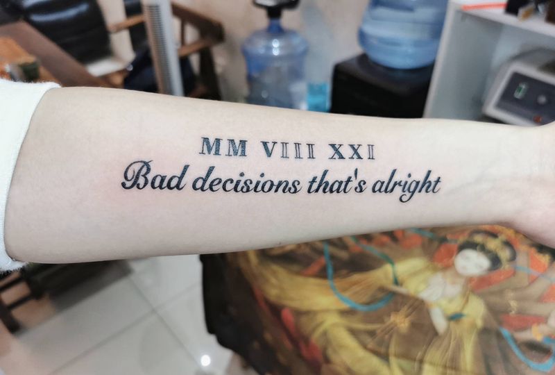 小图纹身图片_手臂腿部花体字图腾纹身图案