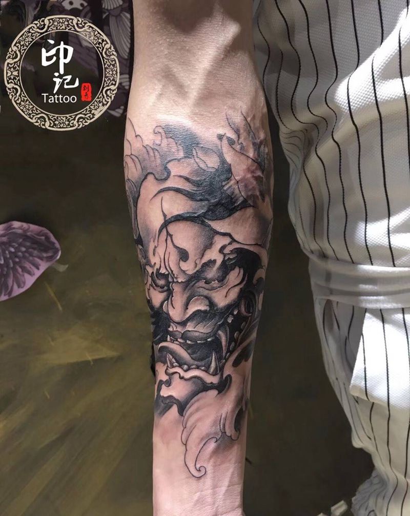 般若遮盖烫伤纹身图片