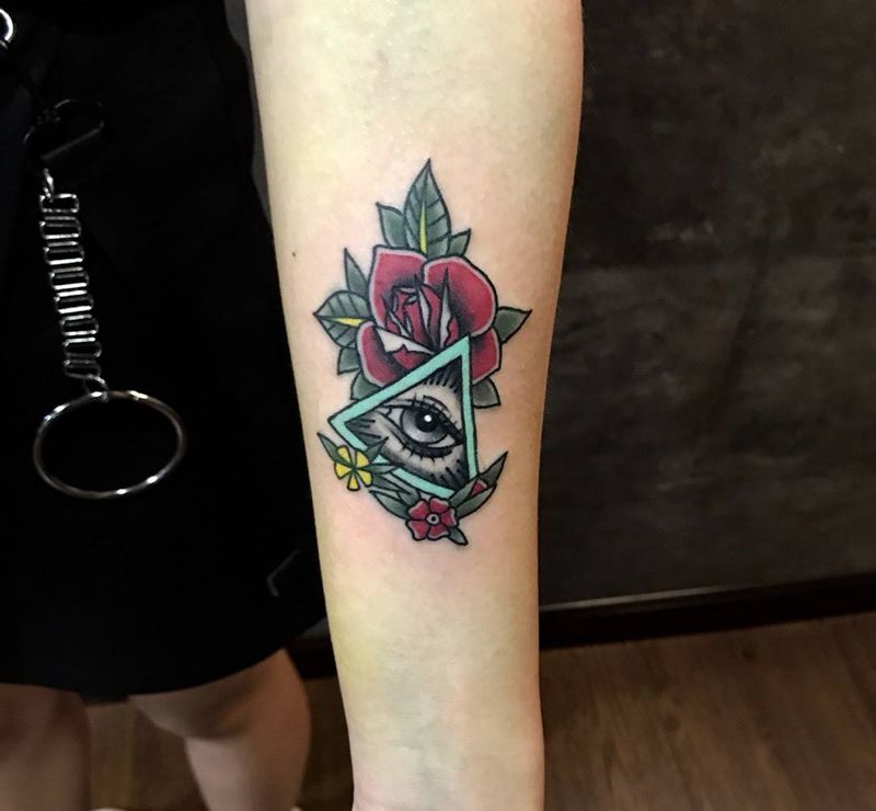 上帝之眼纹身图片