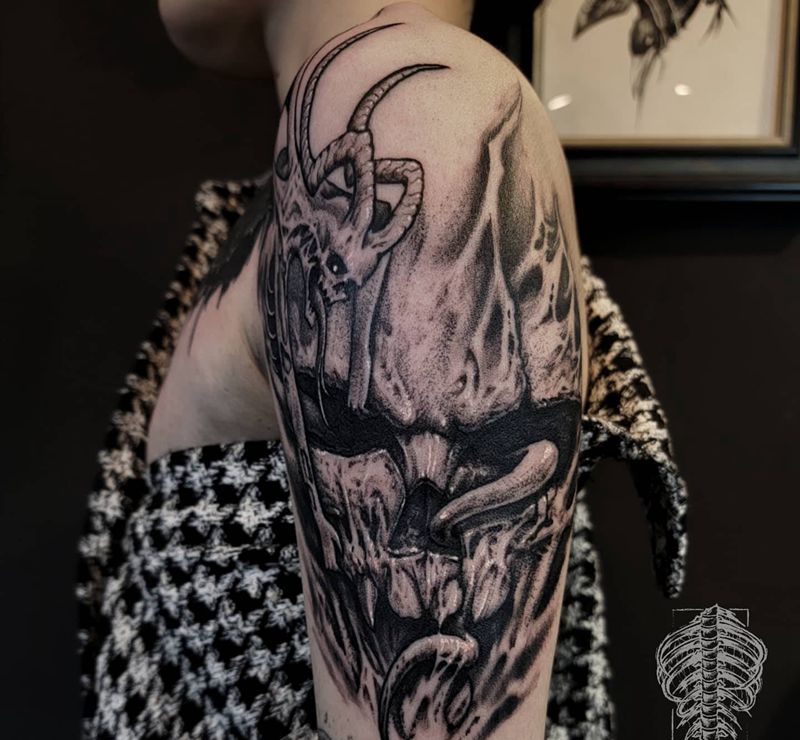 遮盖作品纹身图片_暗黑纹身图案