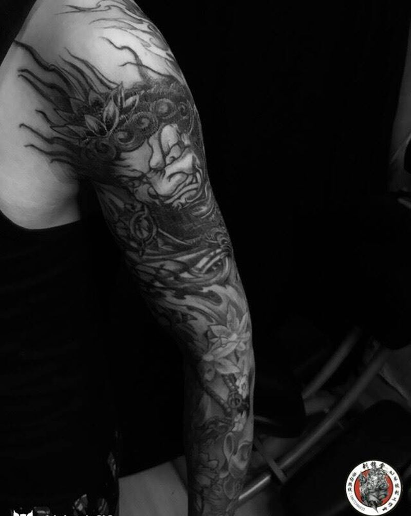 武汉刺锦堂#今日作品更新#花臂黑灰底完成#纹身图片