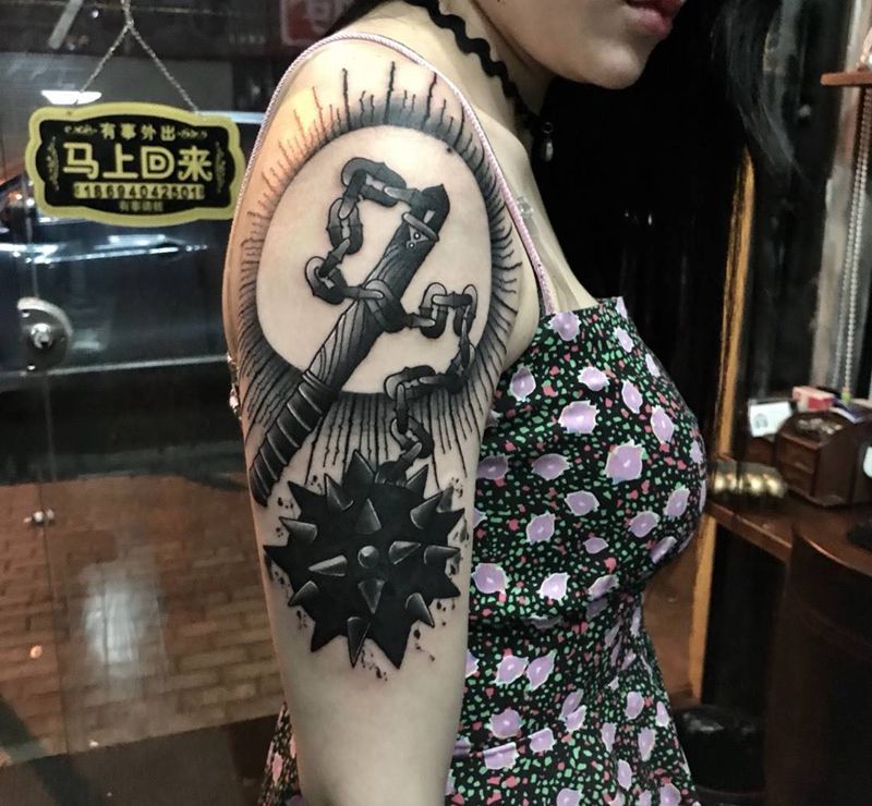 流星锤遮盖纹身图片