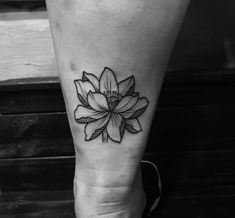莲花纹身图片