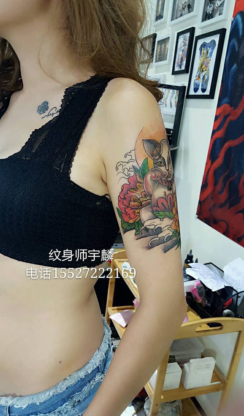 招财猫纹身图片