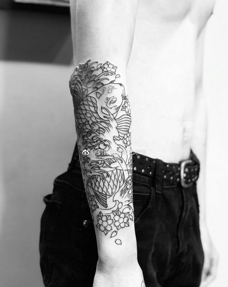 今日作品 小臂鲤鱼 未完待续～纹身图片