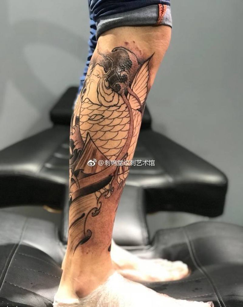 2018.3.13 小腿鲤鱼黑灰（未完成）纹身图片