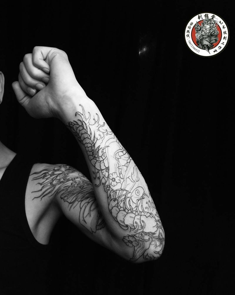 武汉纹身#刺锦堂纹身#不动明王花臂进度中（遮盖）纹身图片