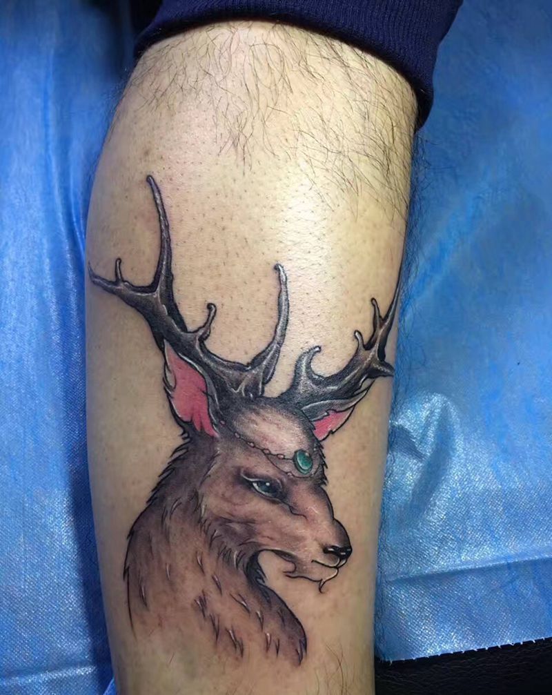 麋鹿纹身图片_腿部纹身图案