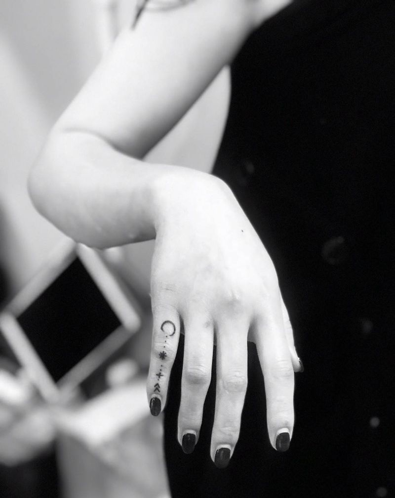 今日作品更新 海娜图腾纹身图片