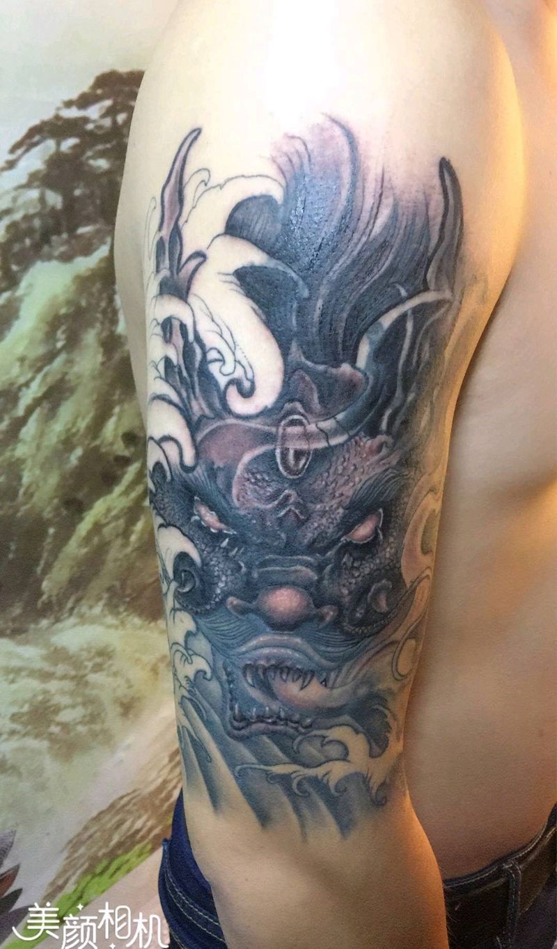 龙头遮盖未完成纹身图片