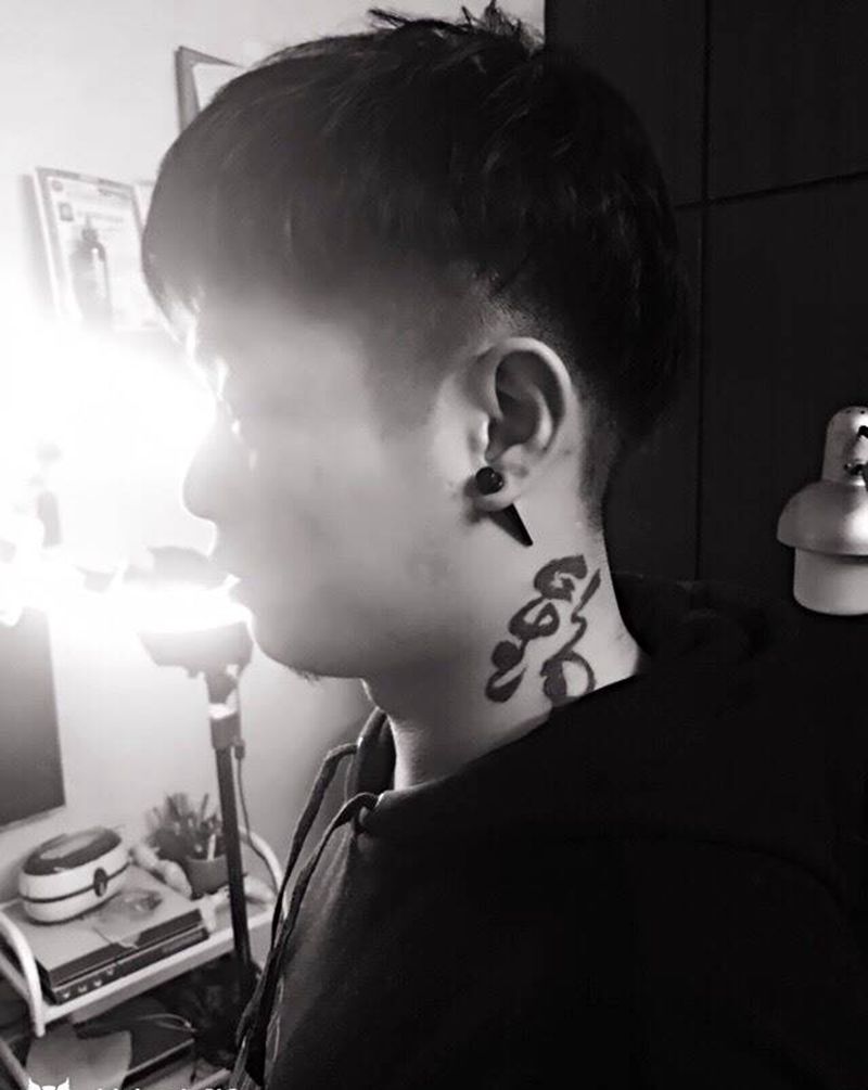 “疼” 让我们不再回头#人体穿孔##纹身扩耳穿孔#纹身图片