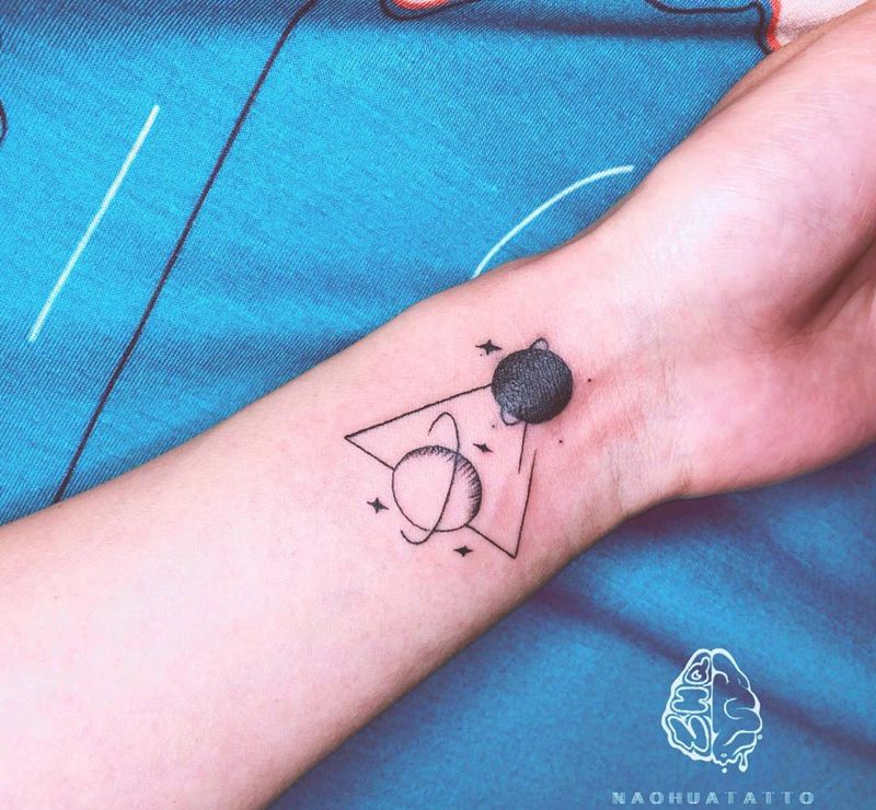 几何星球纹身图片