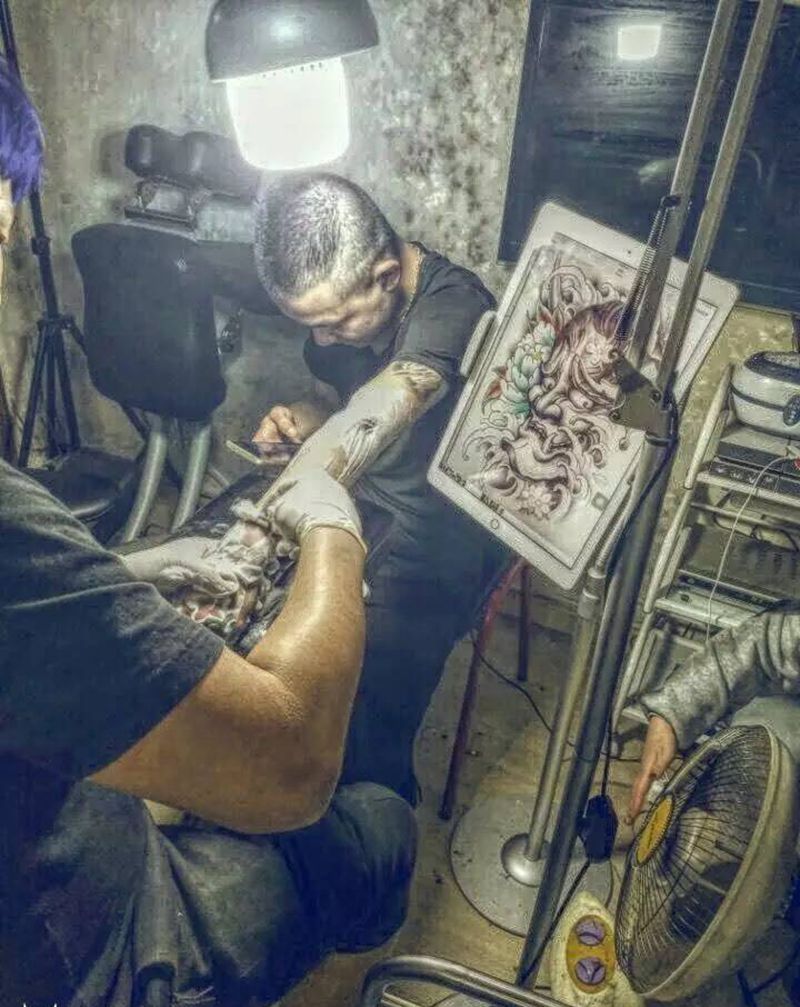 工作照纹身图片
