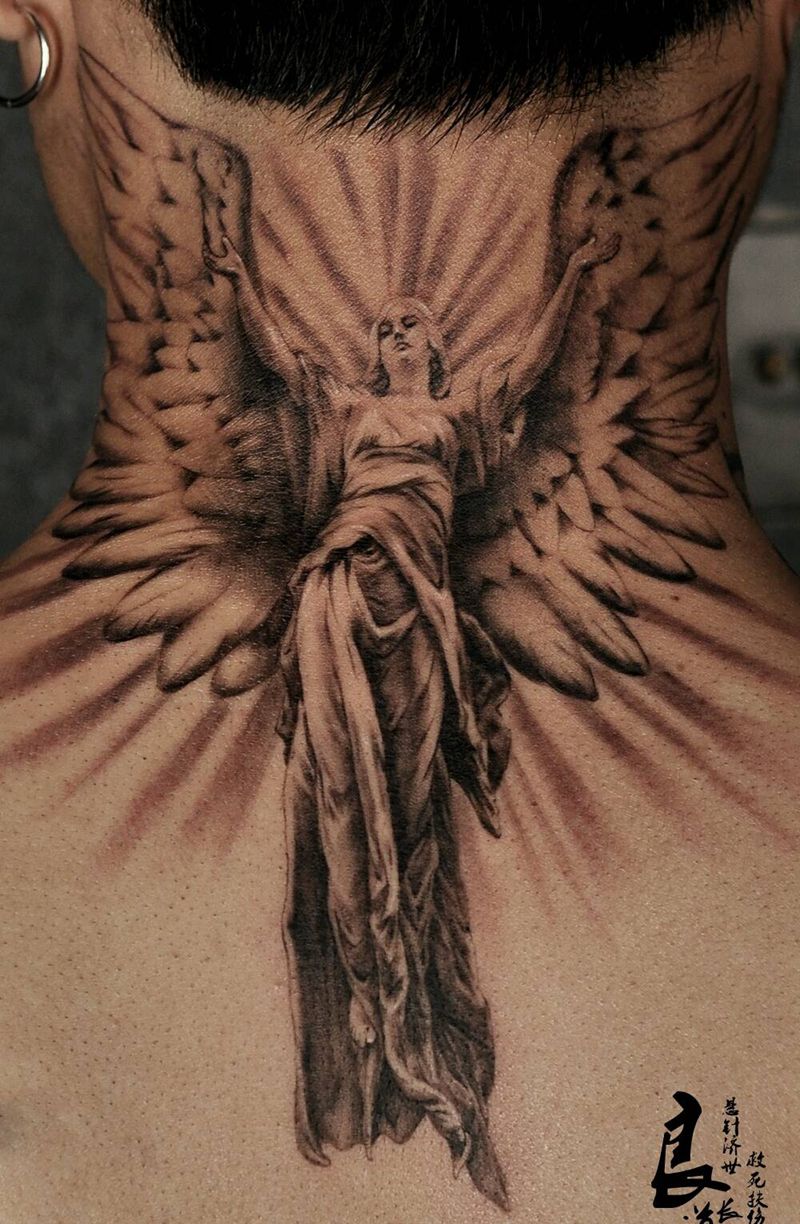 颈部天使纹身图片_颈部欧美写实纹身图案