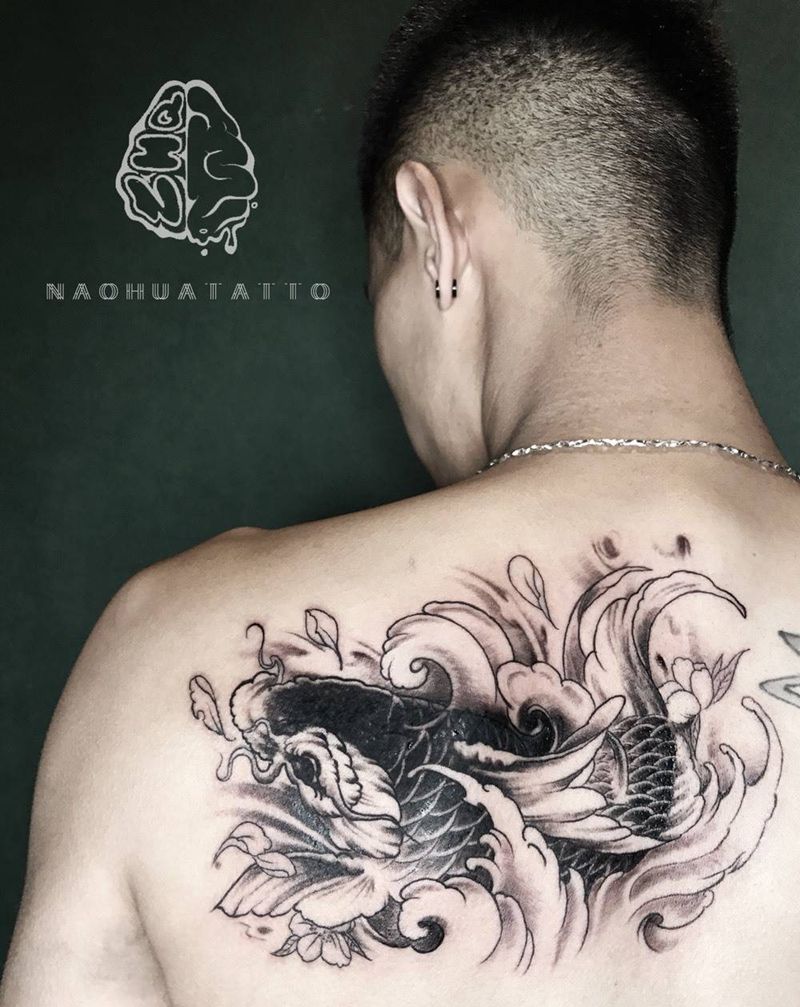 鲤鱼遮盖纹身图片