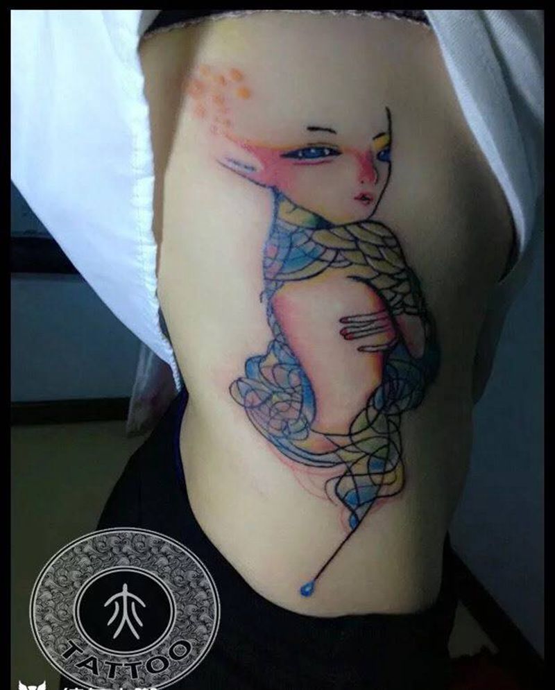 欧美纹身图片_肋骨欧美纹身图案