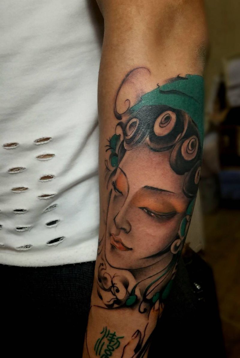 花旦纹身图片_手臂水墨纹身图案