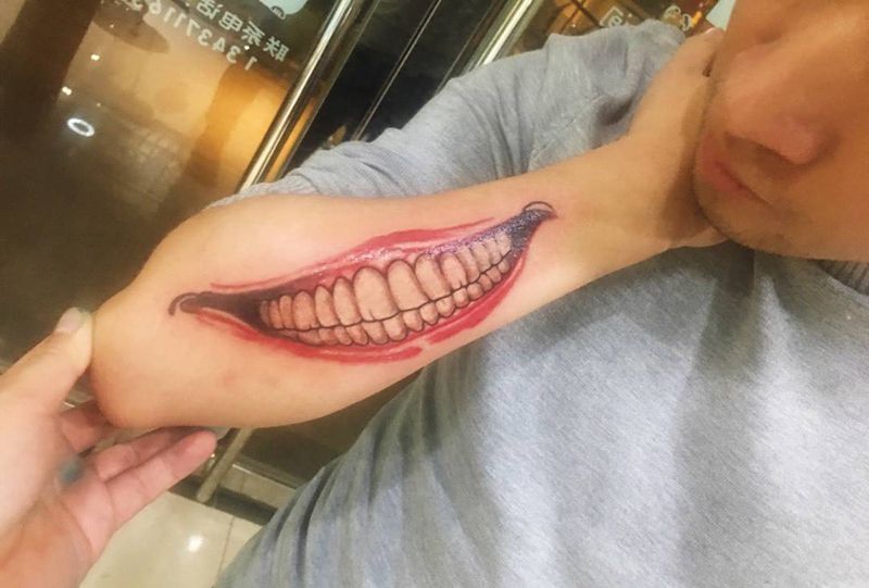 小丑嘴纹身图片