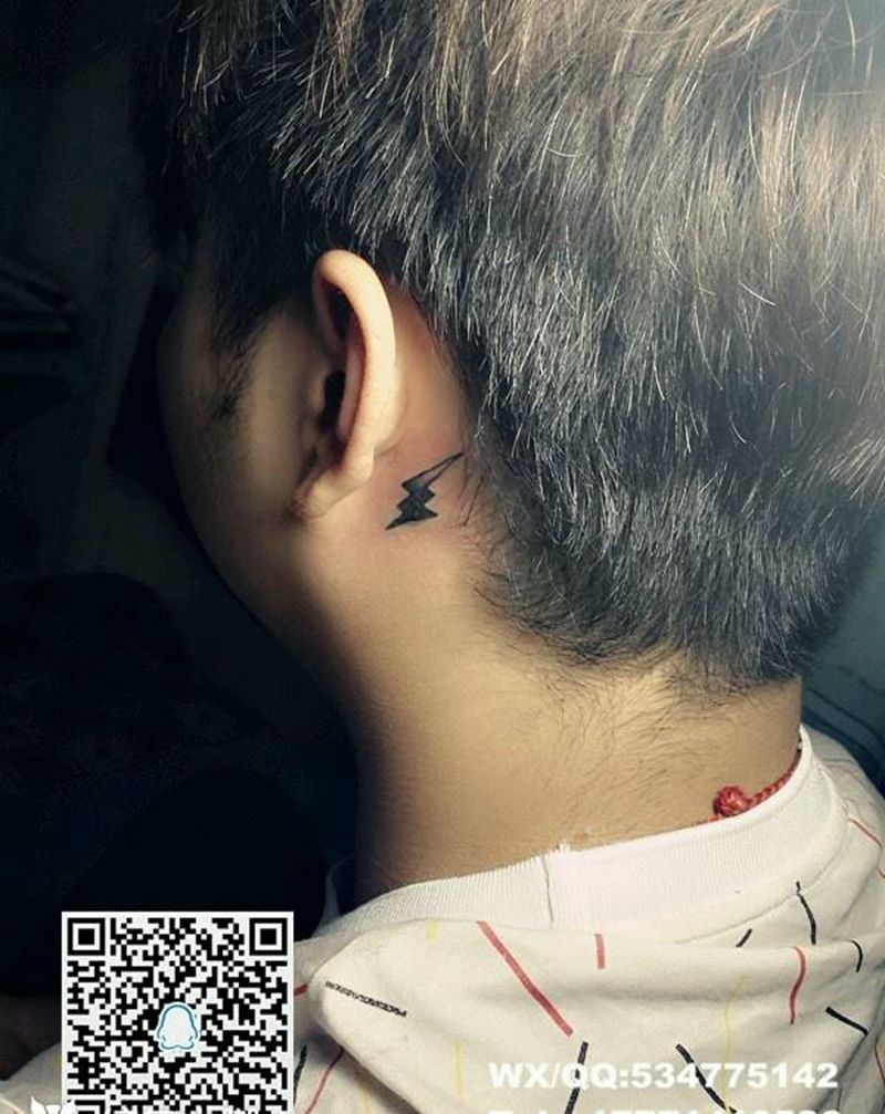 耳后小闪电纹身图片_颈部传统几何字符成品纹身图案