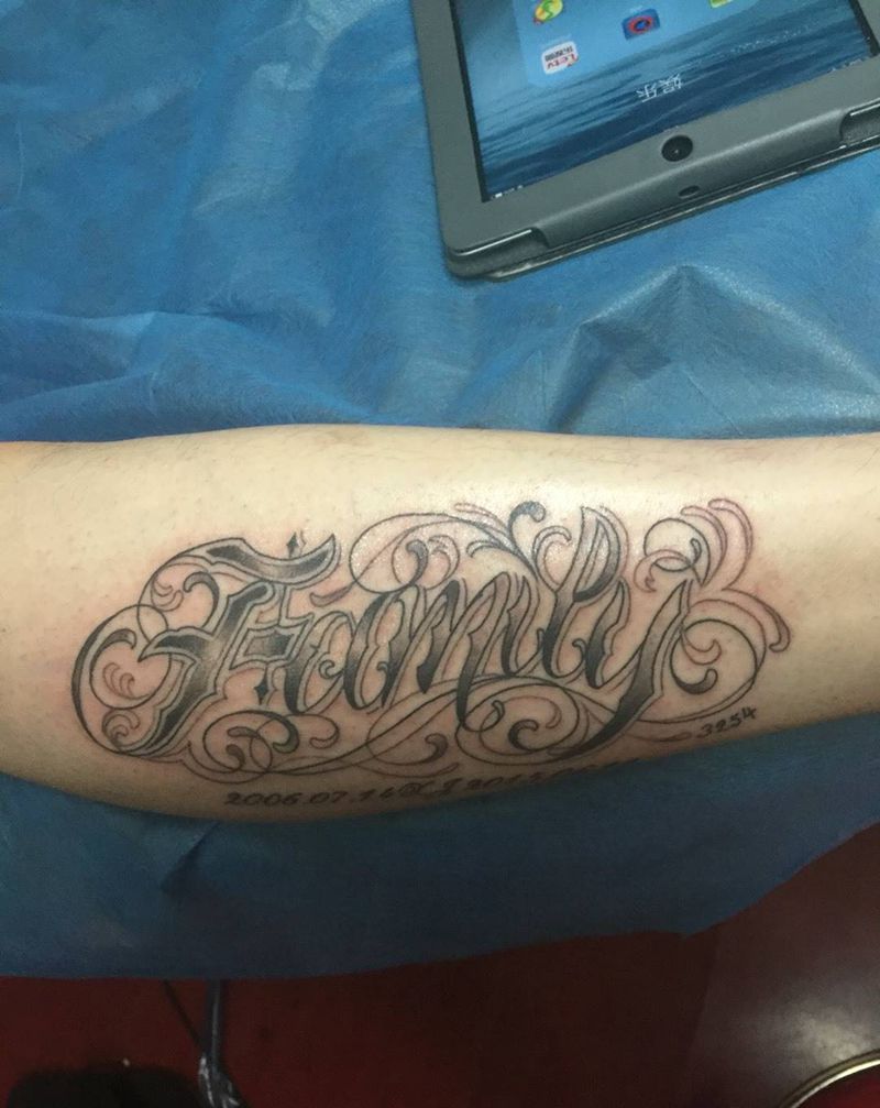 家庭。纹身图片