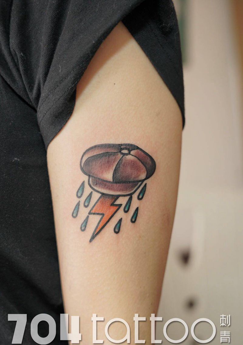 704tattoo原创作品纹身图片_手臂Old School贝雷帽纹身图案