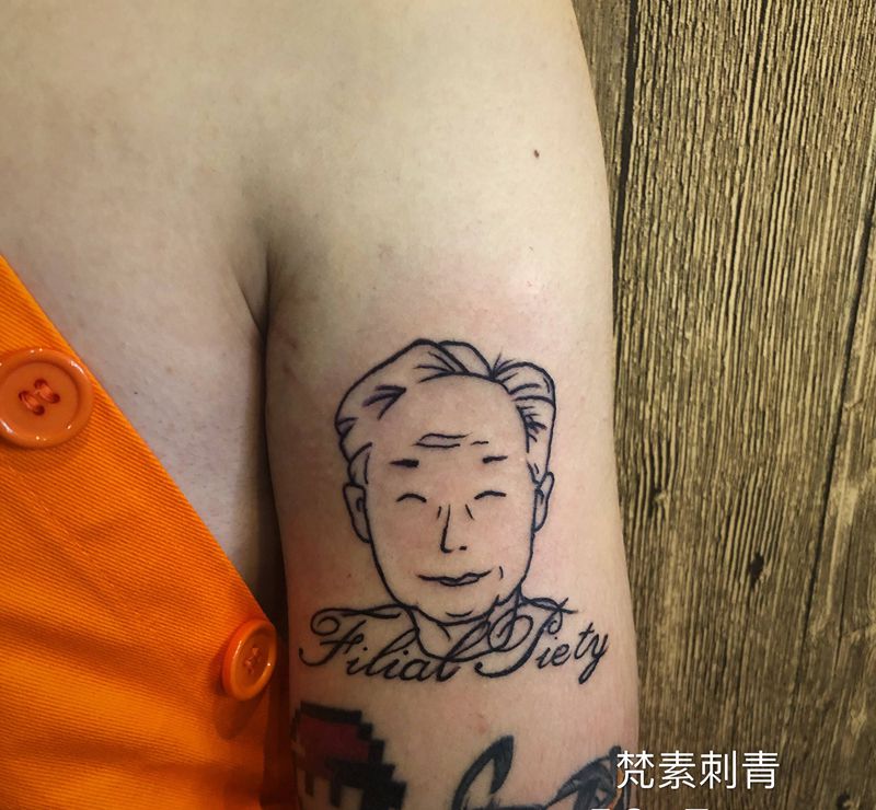 简笔纹身图片_手部纹身图案