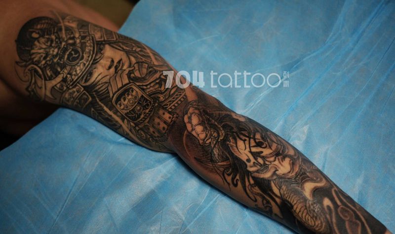 日式花臂纹身纹身图片_手臂手部新传统纹身图案