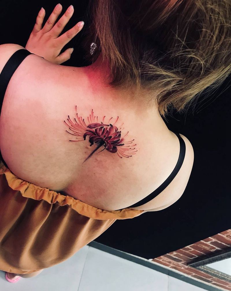 彼岸花 字母小图纹身图片