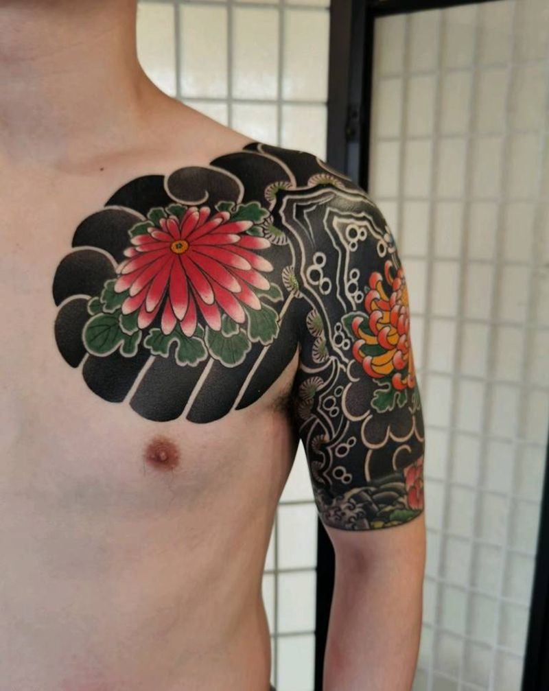 修改调整纹身图片_肩部手臂老传统老传统菊花菊纹身图案