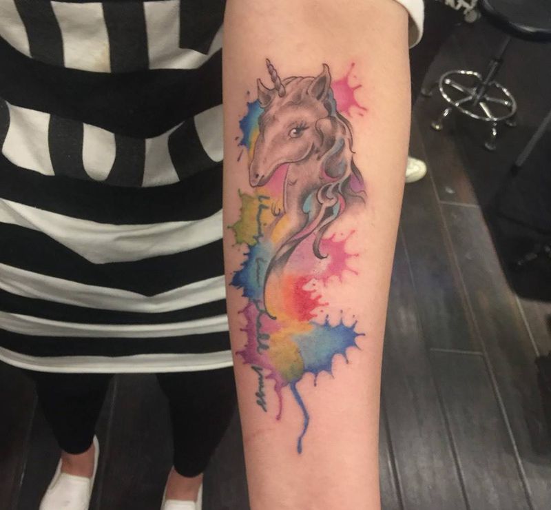 水彩独角兽纹身图片_成品手臂欧美动物原创纹身图案