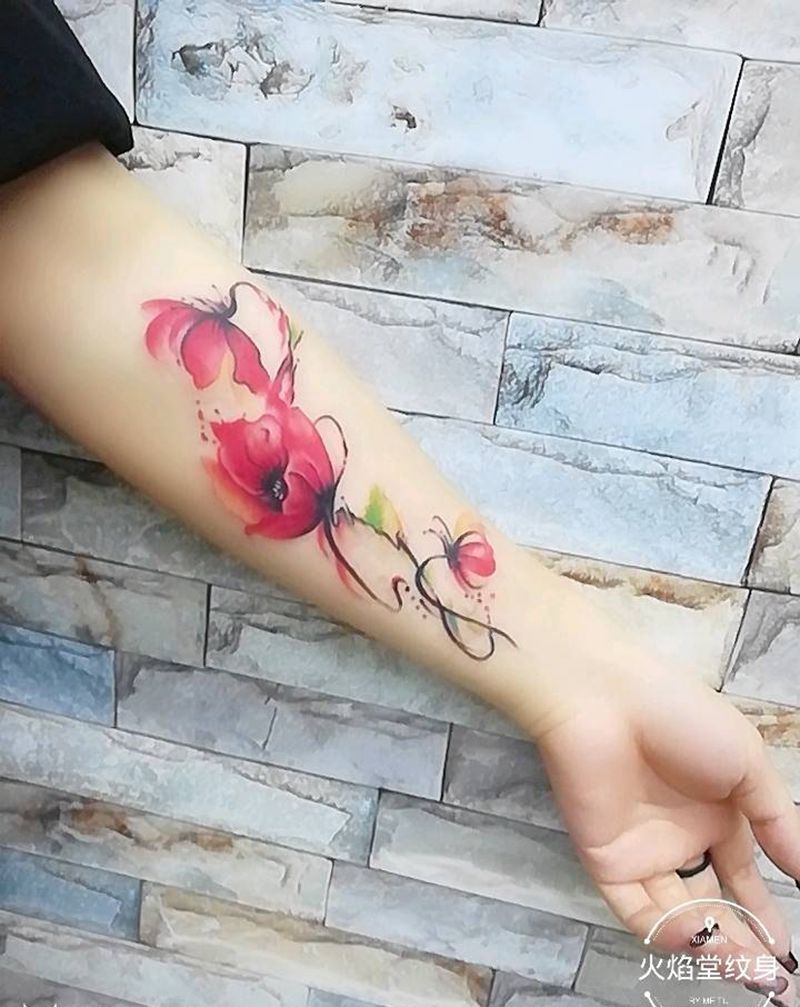 水彩花纹身图片_手部新传统纹身图案