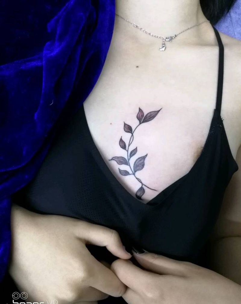 本店作品:叶纹身图片_胸部新传统纹身图案