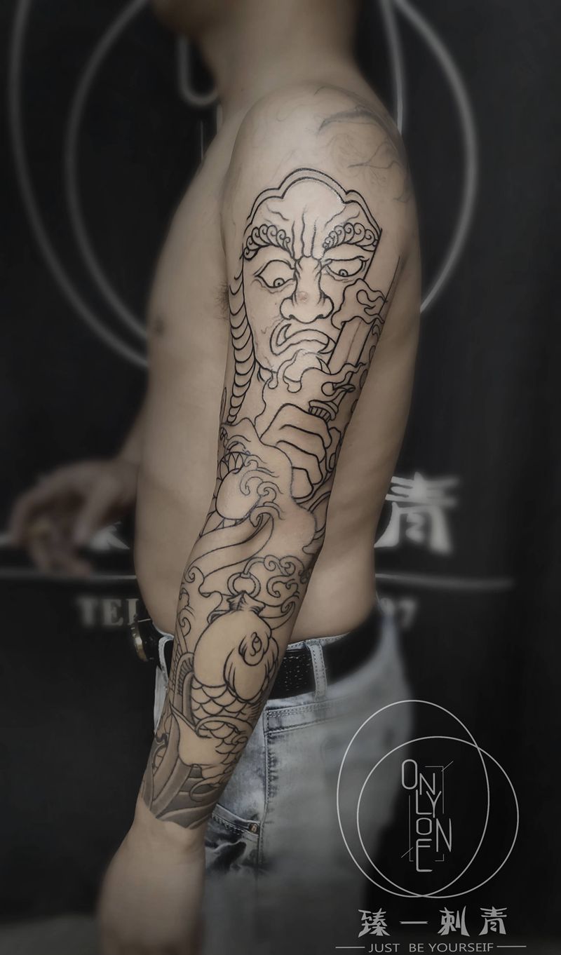 明王斩赢鱼未完待续纹身图片_手臂老传统新传统纹身图案