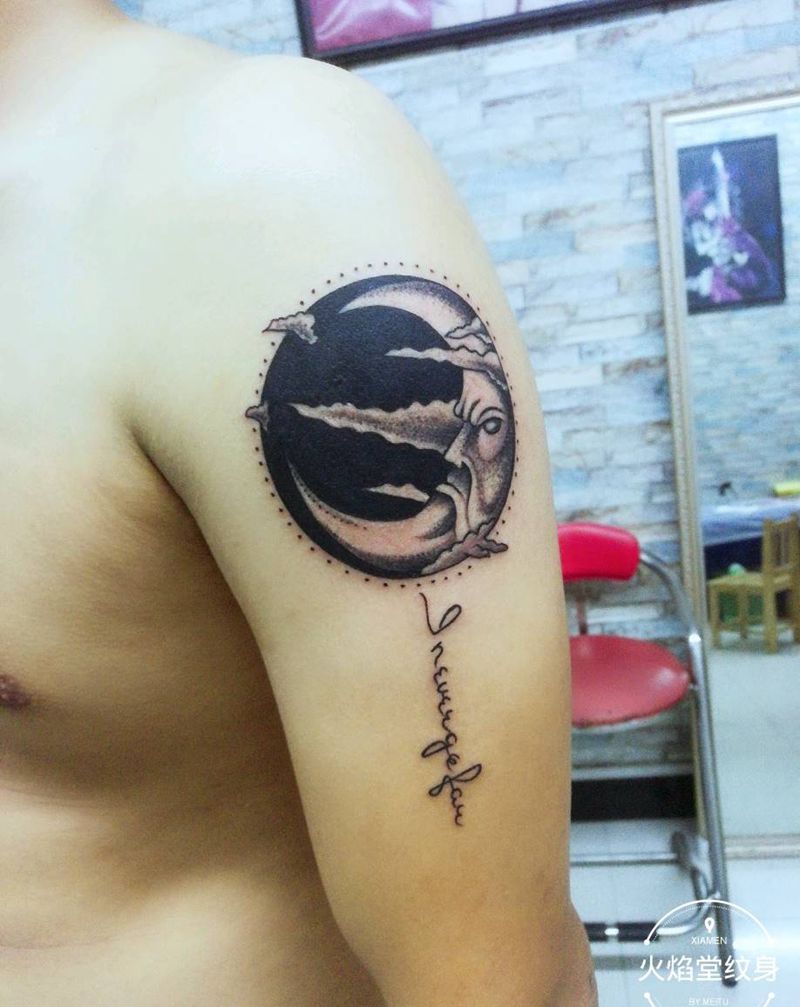 月亮公公纹身图片_手臂新传统纹身图案