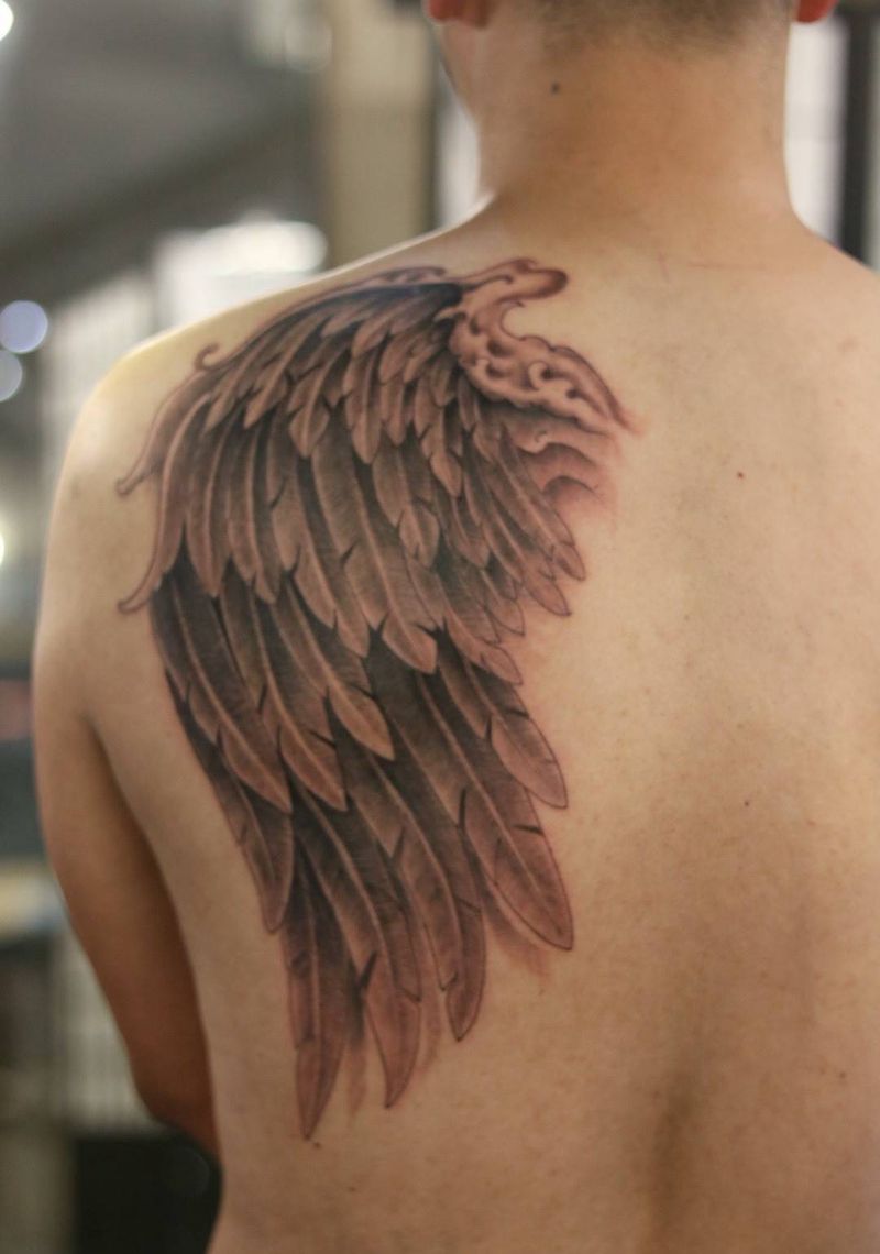 翅膀纹身图片