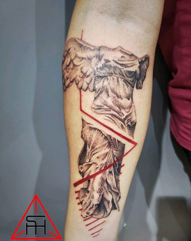 胜利女神纹身图片_手臂点刺纹身图案