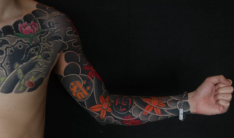 臂纹身图片_手臂手部老传统纹身图案