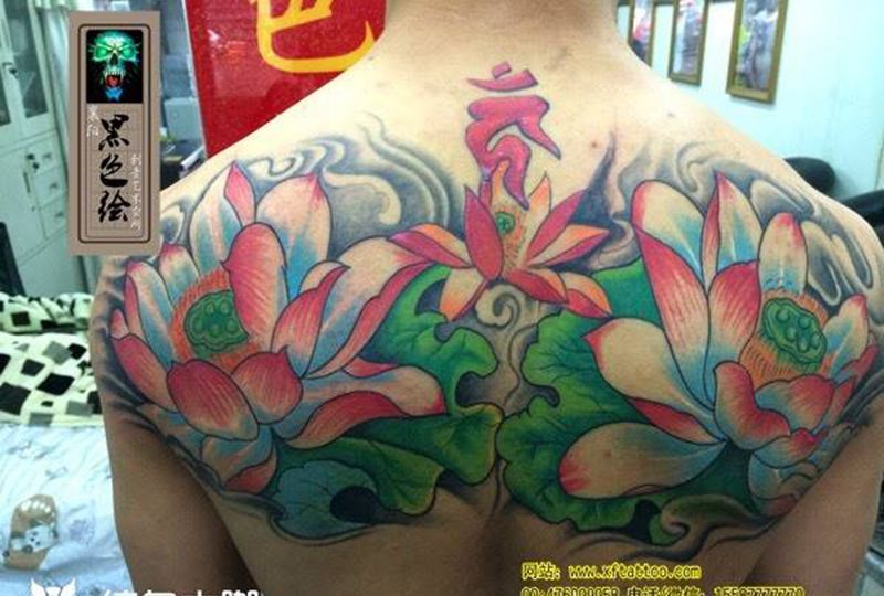 荷花纹身图片_成品纹身图案